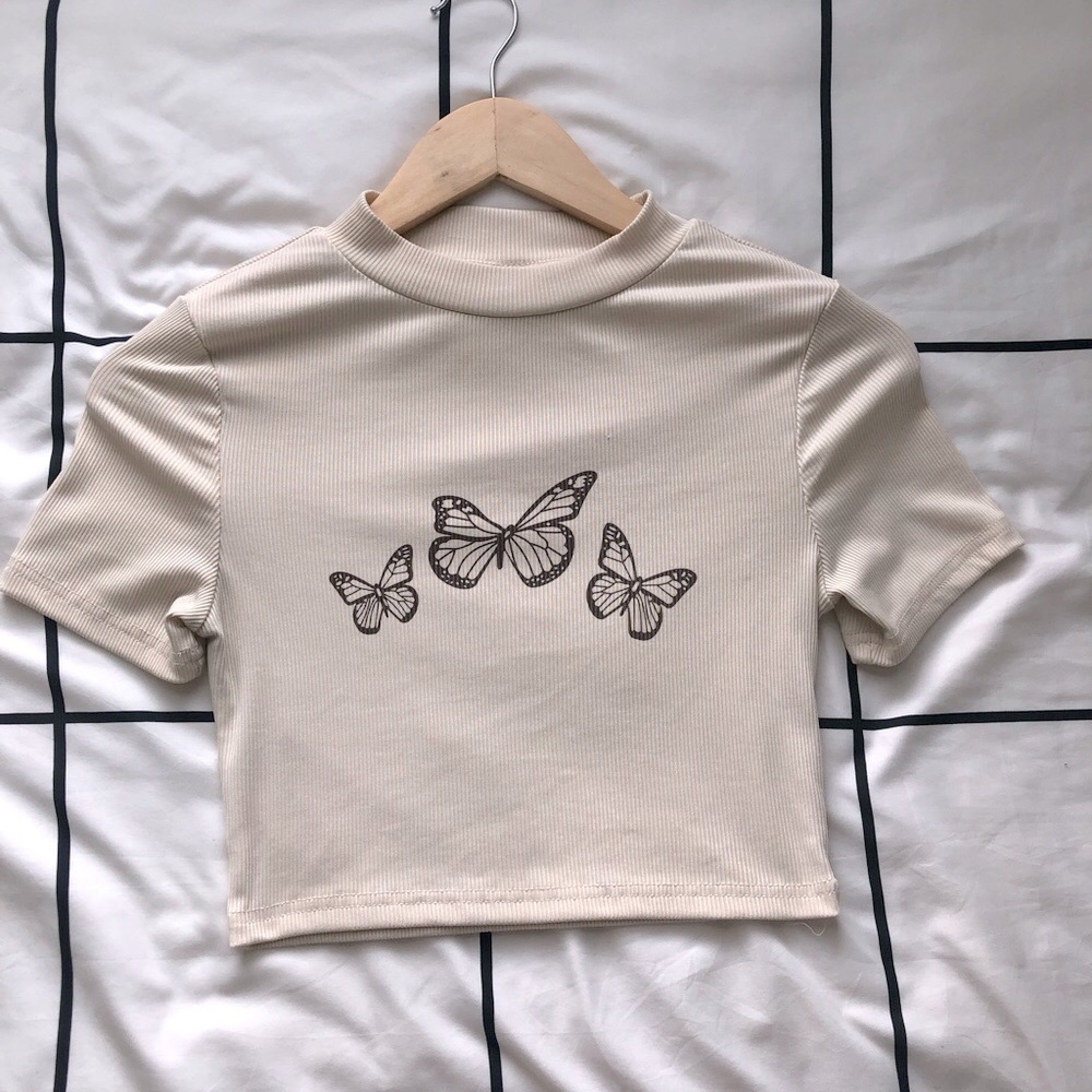 Butterfly crop tee